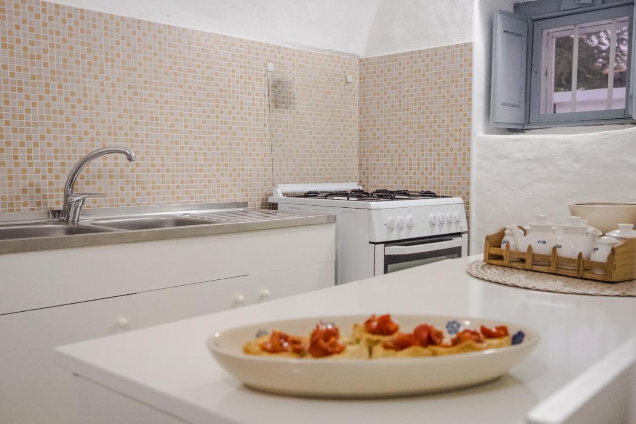 I Trulli Di Caterina - Casa Vacanza Privata マルティナ・フランカ エクステリア 写真