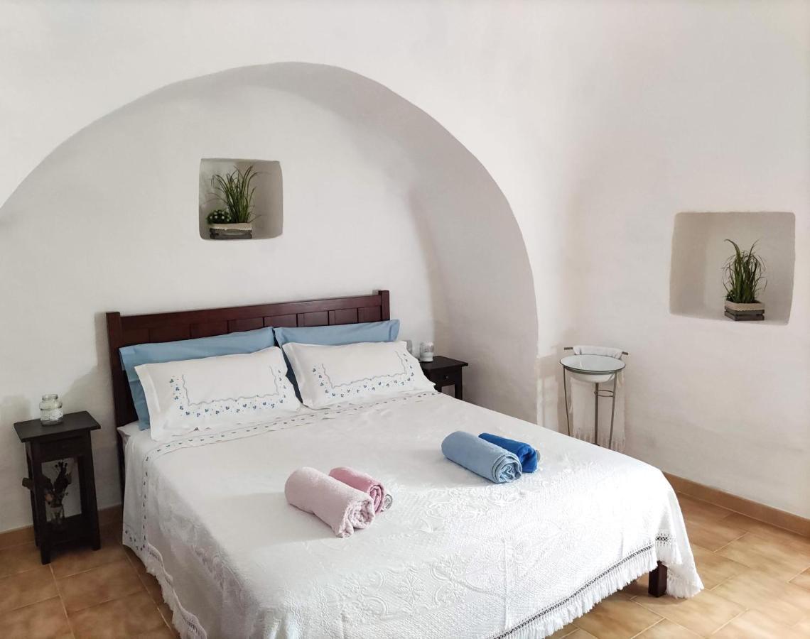 I Trulli Di Caterina - Casa Vacanza Privata マルティナ・フランカ エクステリア 写真